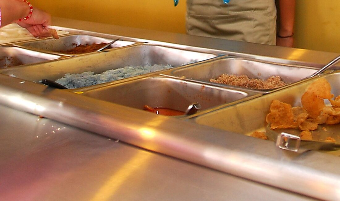 Karabağlar Belediyesi’ne bağlı Atatürk Kız Öğrenci Yurdu’nda geçen yıl ücretsiz