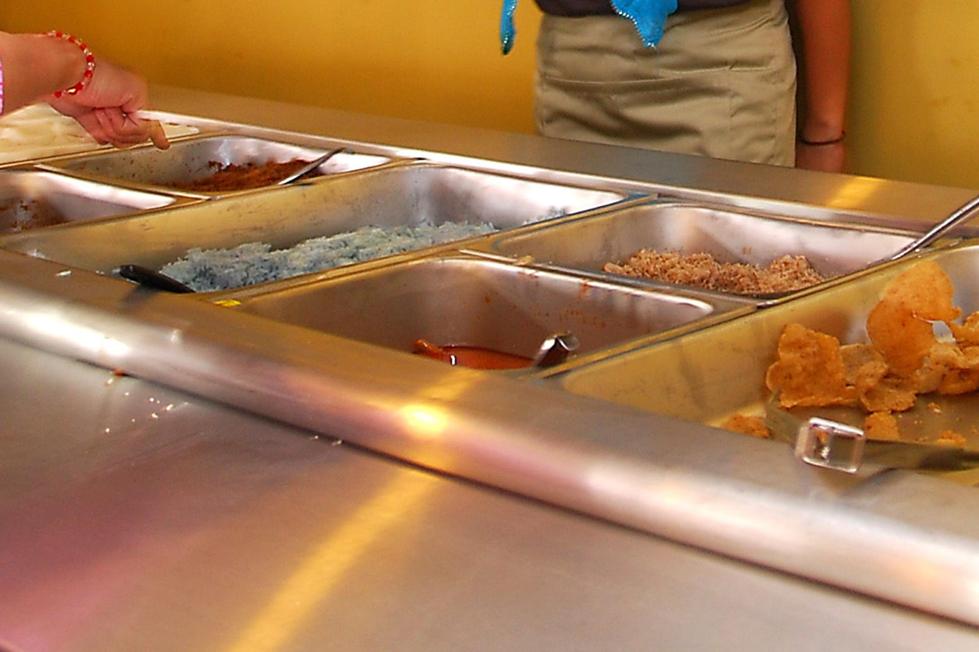 Karabağlar Belediyesi’ne bağlı Atatürk Kız Öğrenci Yurdu’nda geçen yıl ücretsiz