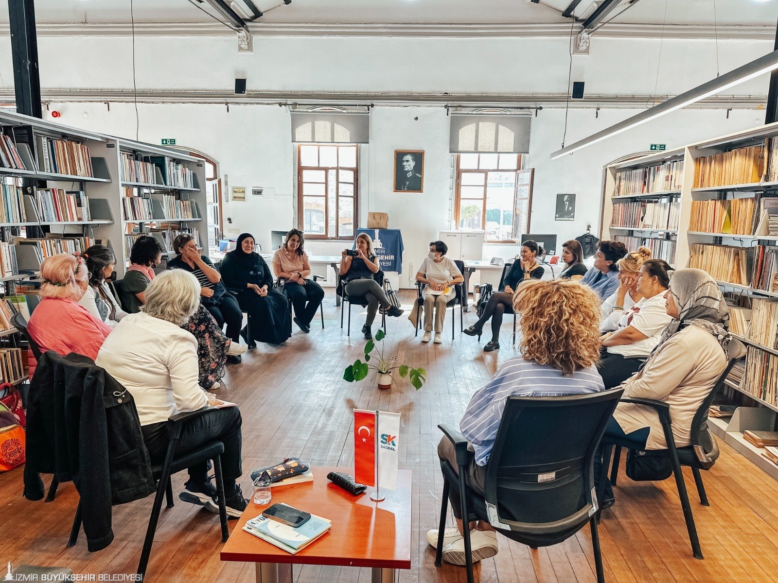 Tarihi Havagazı Fabrikası’ndaki İzmir Büyükşehir Belediyesi Araştırma Kütüphanesi, Meme Kanseri