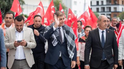 İzmir Büyükşehir Belediye Başkanı Dr. Cemil Tugay, Menemen’deki “Cumhuriyet Her