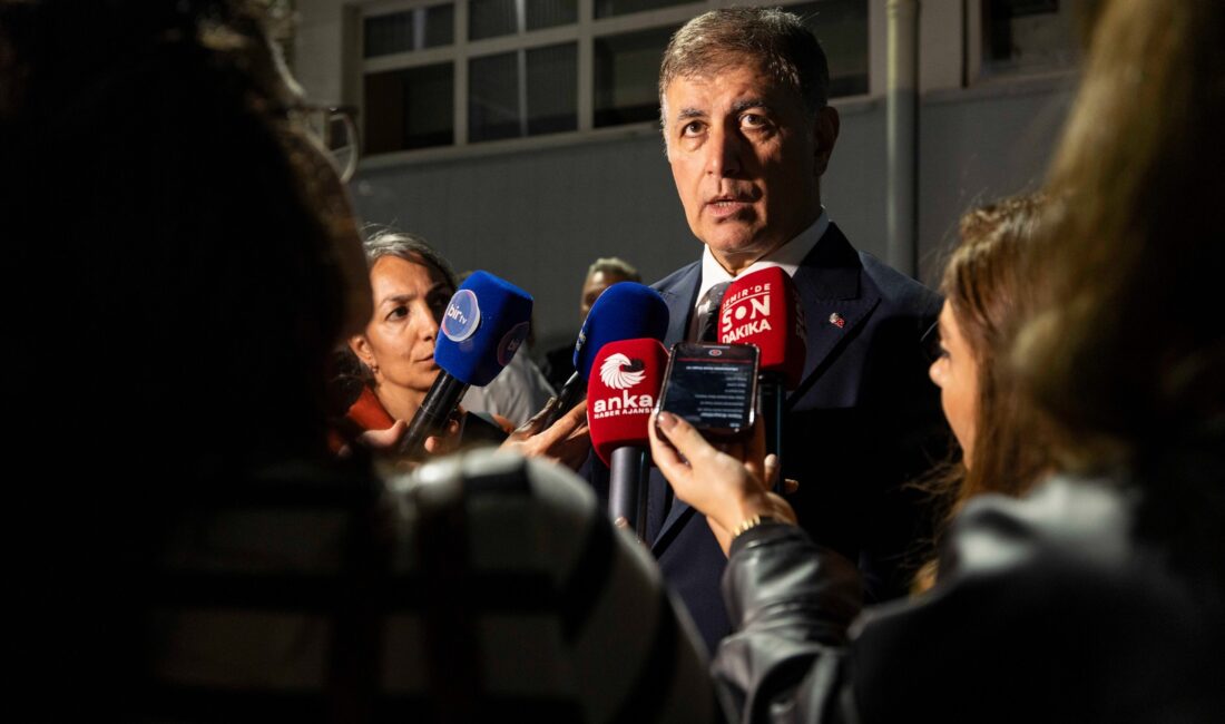 İzmir Büyükşehir Belediye Başkanı Cemil Tugay, kentteki su krizi ve