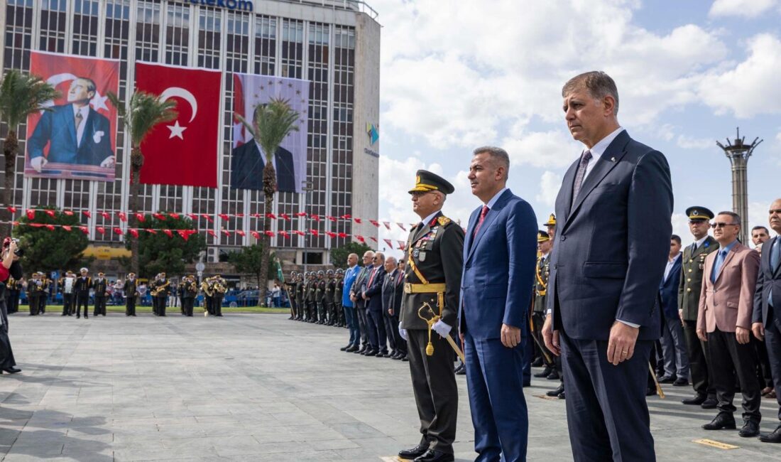 İzmir Büyükşehir Belediye Başkanı Dr. Cemil Tugay, 29 Ekim Cumhuriyet