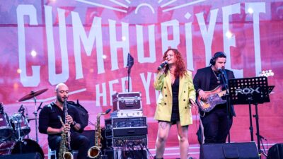 İzmir Büyükşehir Belediyesi, Cumhuriyet Bayramı’nın 102’nci yılını “Cumhuriyet Her Yerde”