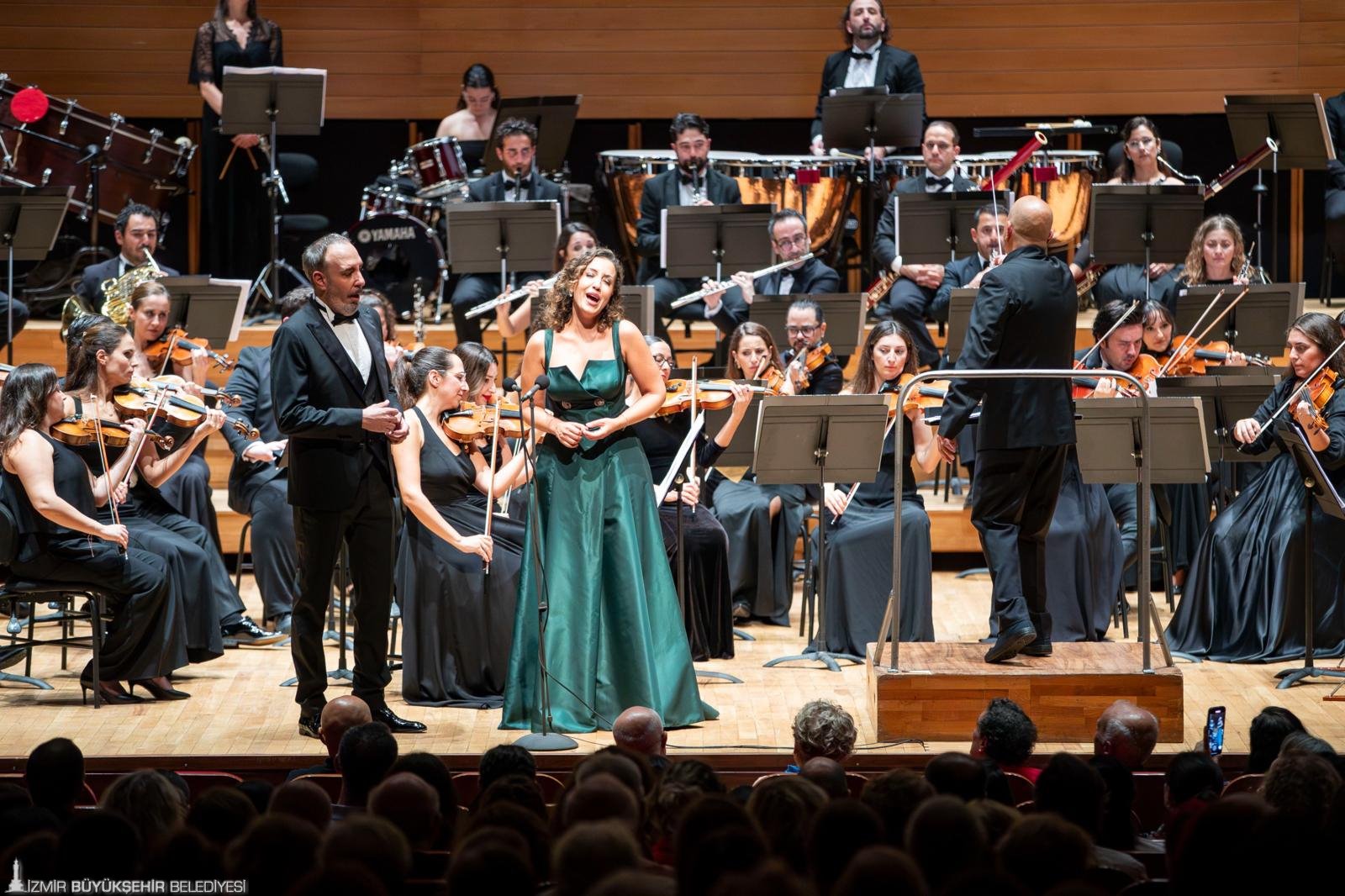 İzmir Oda Orkestrası, Cumhuriyet’in 102. yılı için Ahmed Adnan Saygun