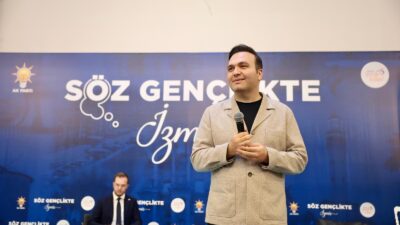 AK Parti Gençlik Kolları Genel Başkanı Yusuf İbiş, İzmir’de gençlerle