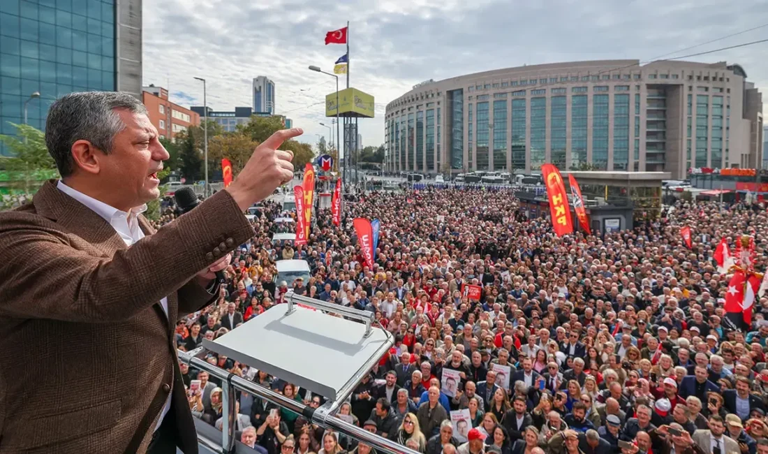 CHP Genel Başkanı Özgür Özel, İmamoğlu’na yönelik casusluk soruşturmasını eleştirerek