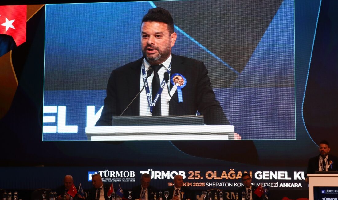 Erhan Yaşar, TÜRMOB kürsüsünden yaptığı konuşmada mesleğin saygınlığına dikkat çekerek,