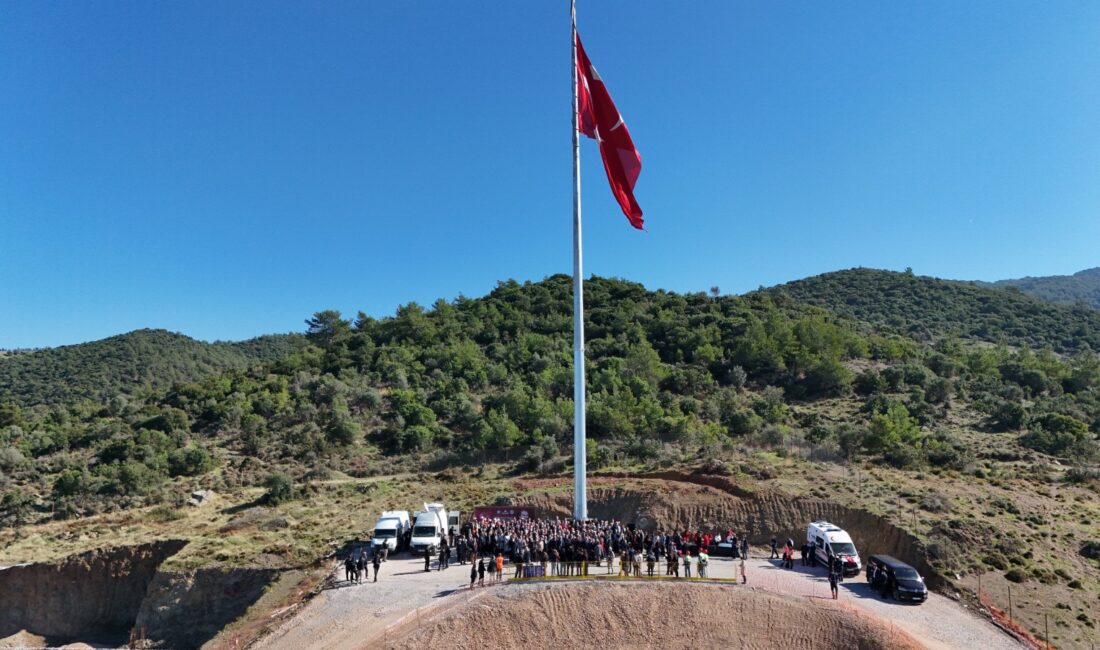 İzmir Ekonomi Üniversitesi, Cumhuriyet’in 102. yılını yapımı süren Güzelbahçe kampüsünde