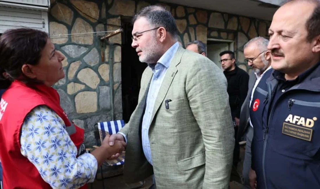 AK Parti İzmir İl Başkanı Bilal Saygılı, Foça’daki sel felaketinin