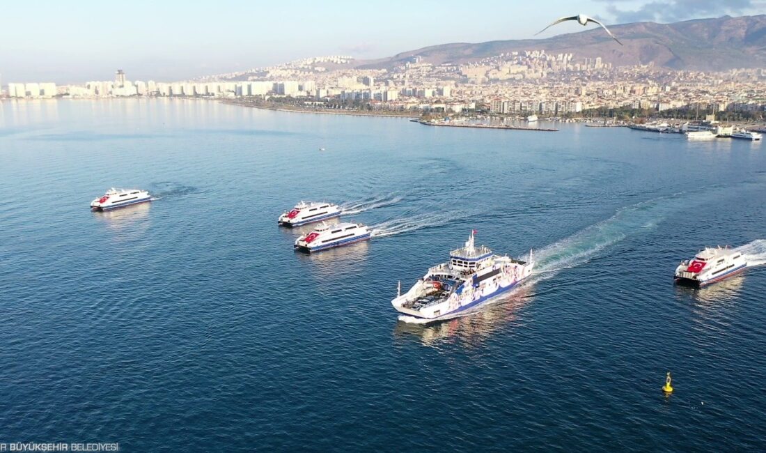 İzmir Büyükşehir Belediyesi’nin deniz ulaşımı şirketi İZDENİZ, yolcularla yapılan ankette