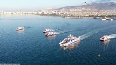 İzmir Büyükşehir Belediyesi’nin deniz ulaşımı şirketi İZDENİZ, yolcularla yapılan ankette