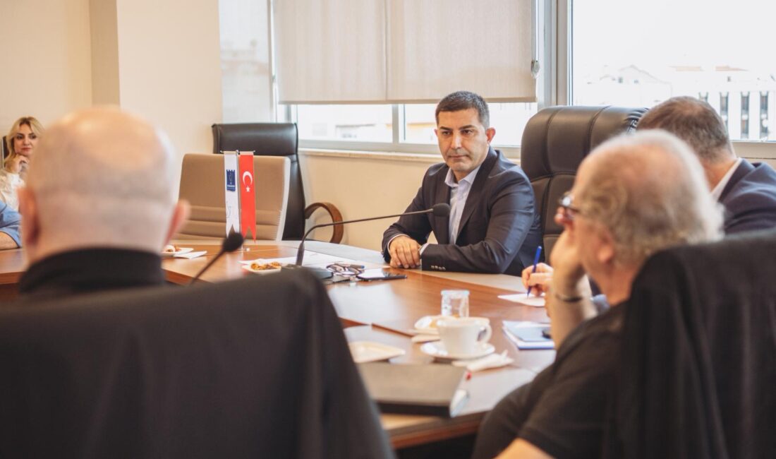 Kuşadası Belediyesi, eski otogar alanına modern sosyal donatılarla donatılmış ödüllü