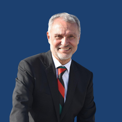 Ahmet Diker yazar fotoğrafı