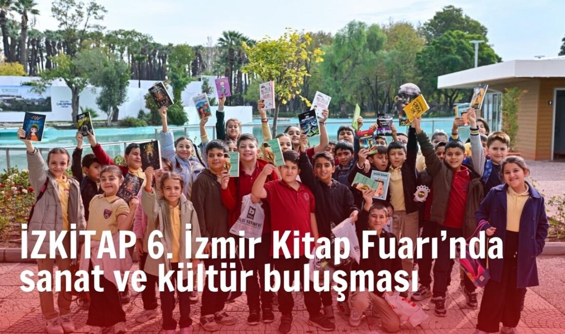 İzmir Kitap Fuarı, kitapların yanı sıra sergilerle de sanatseverleri bir