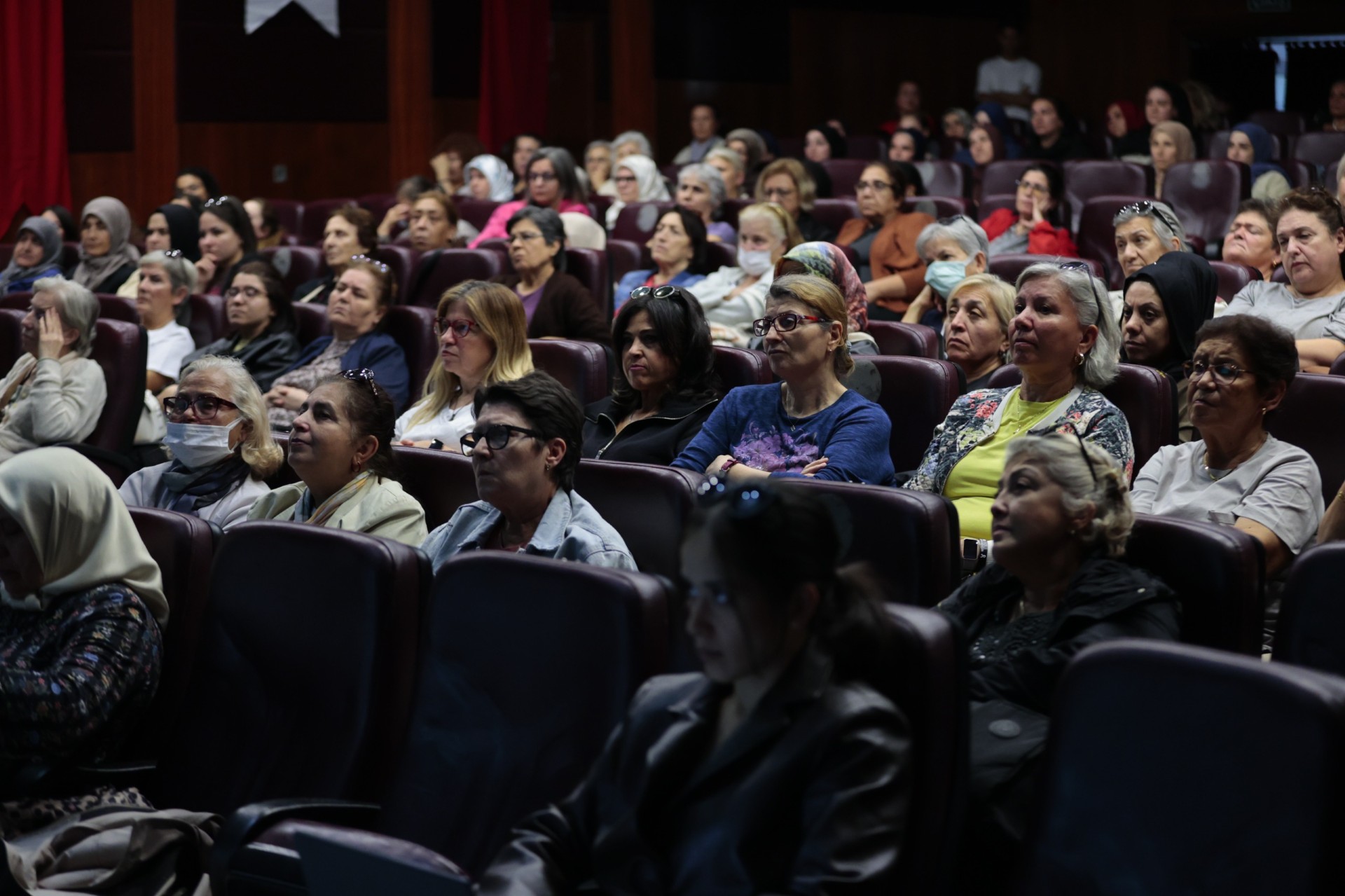 Konak Belediyesi’nin Medicana International İzmir Hastanesi iş birliğiyle düzenlediği Meme