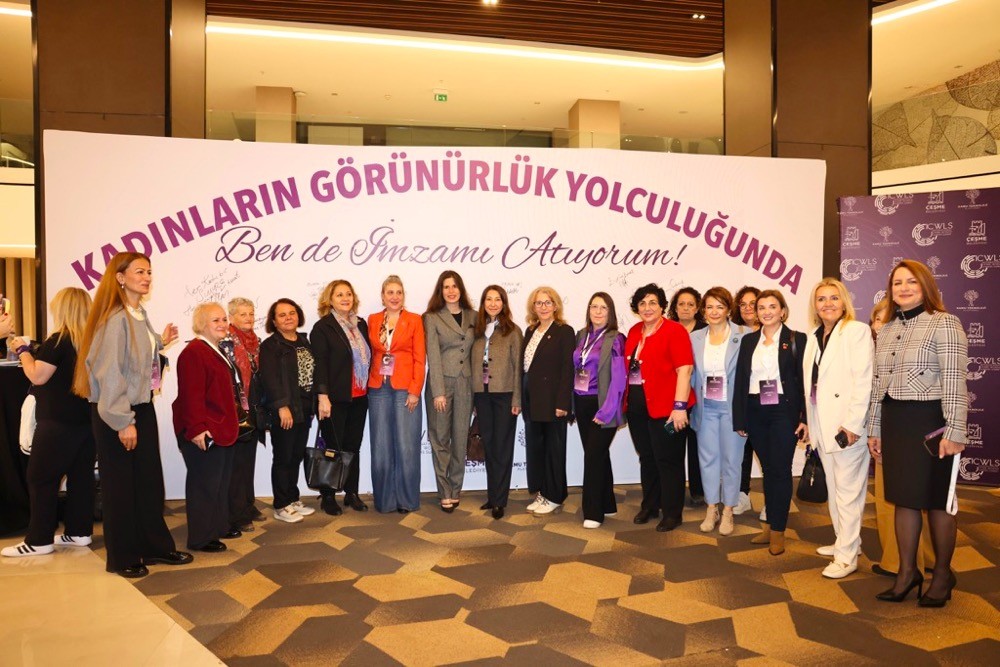 Çeşme’de düzenlenen Uluslararası Kadın Liderler Zirvesi, farklı ülkelerden kadın liderleri