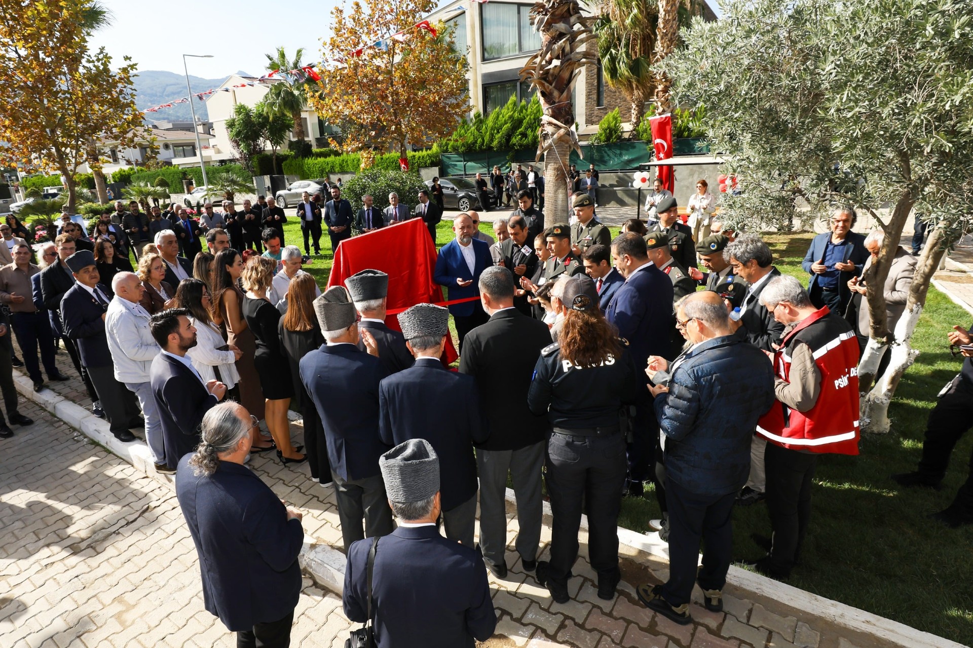 Bahar Kalkanı Harekâtı’nda şehit olan Teğmen Ali Emre Fırıncıoğulları’nın adı,