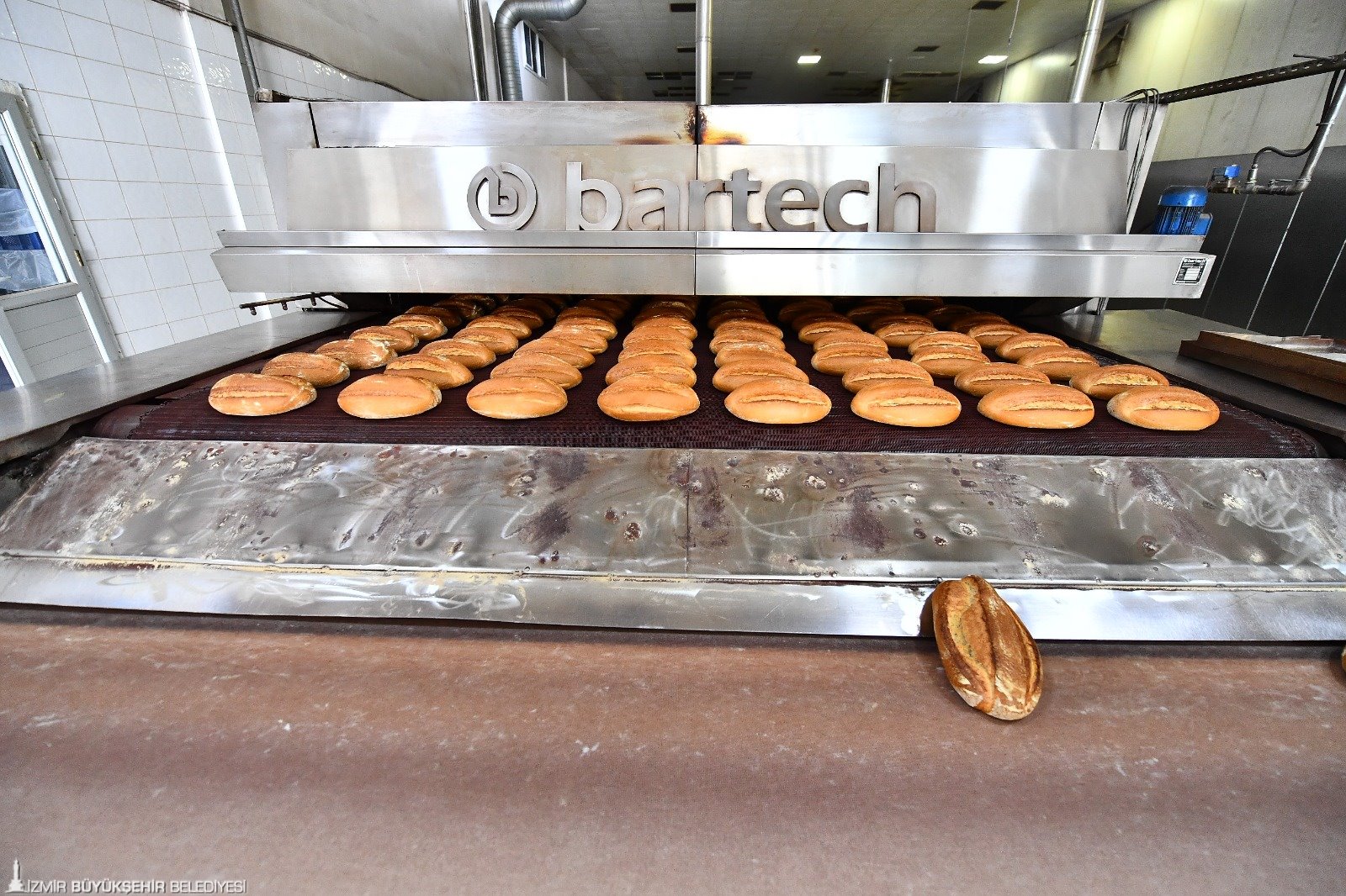 İzmir Büyükşehir Belediyesi, çölyak ve fenilketonüri hastalarına 3 milyon TL’ye