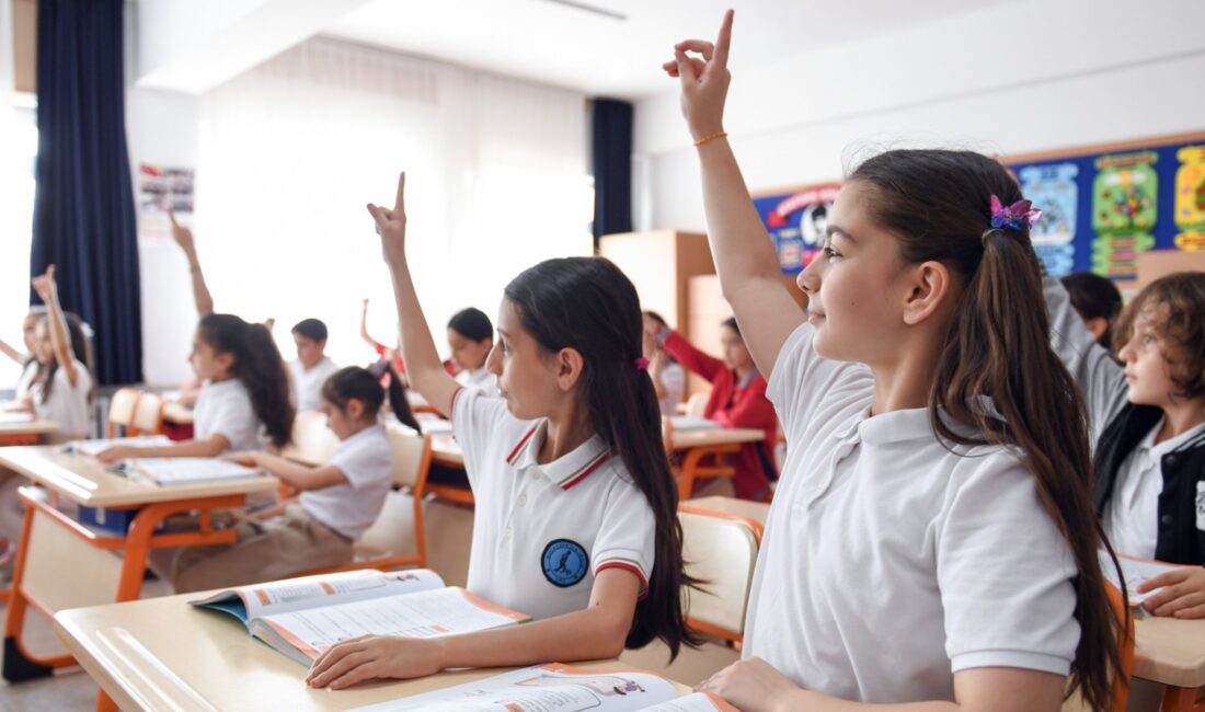 Milli Eğitim Bakanı Yusuf Tekin, 2026 yılında ara tatillerin kaldırılabileceğini