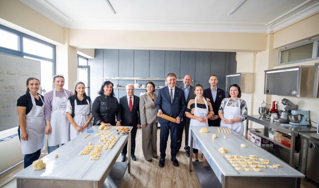 İzmir Büyükşehir Belediyesi Meslek Fabrikası, ilk kez bir sanayi sitesi