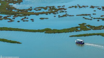 İzmir Büyükşehir Belediyesi’nin deniz ulaşım şirketi İZDENİZ, Bergama Vapuru ile