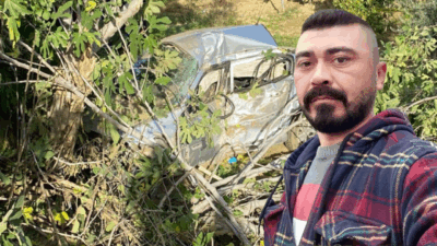 Sarıgöl’de direksiyon hakimiyetini kaybeden Yasin Çetin’in kullandığı otomobil tarlaya yuvarlandı.