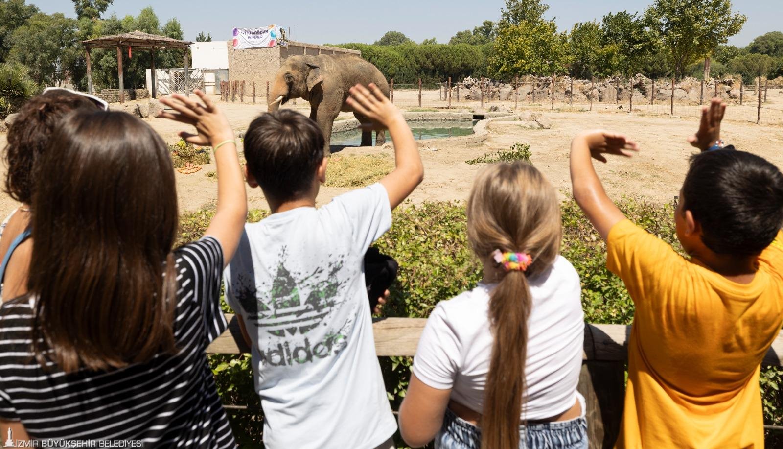 İzmir Büyükşehir Belediyesi Doğal Yaşam Parkı, ara tatilde binlerce ziyaretçiyi