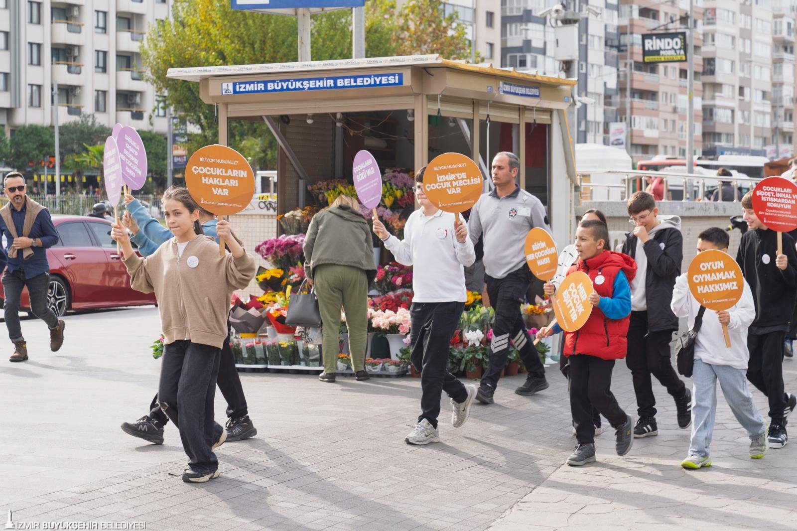 İzmir Büyükşehir Belediyesi, Dünya Çocuk Hakları Günü kapsamında Çocuk Hakları