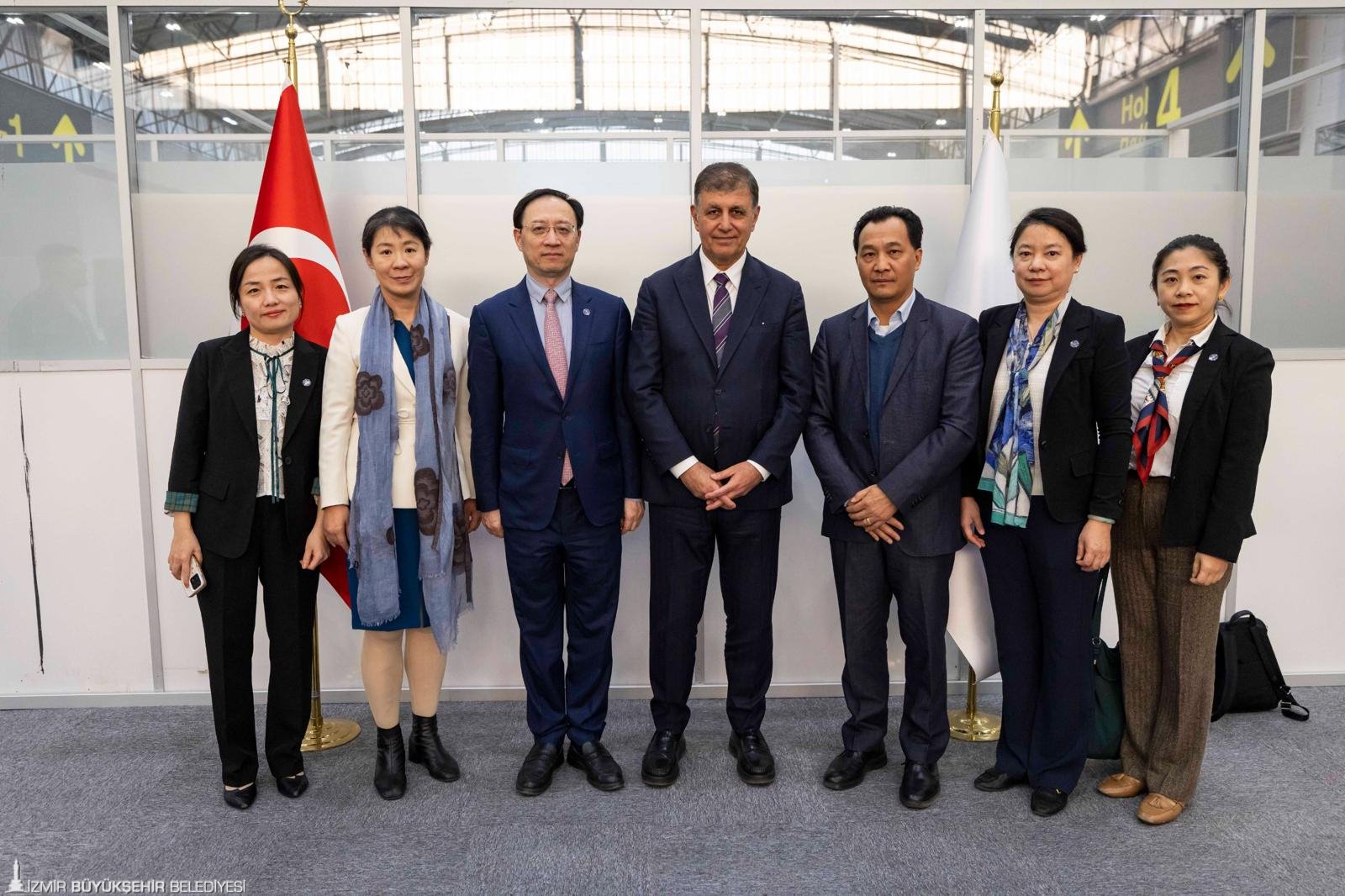 Shanghai Open University heyeti, UNESCO Öğrenen Şehirler Ağı’na üye İzmir’i