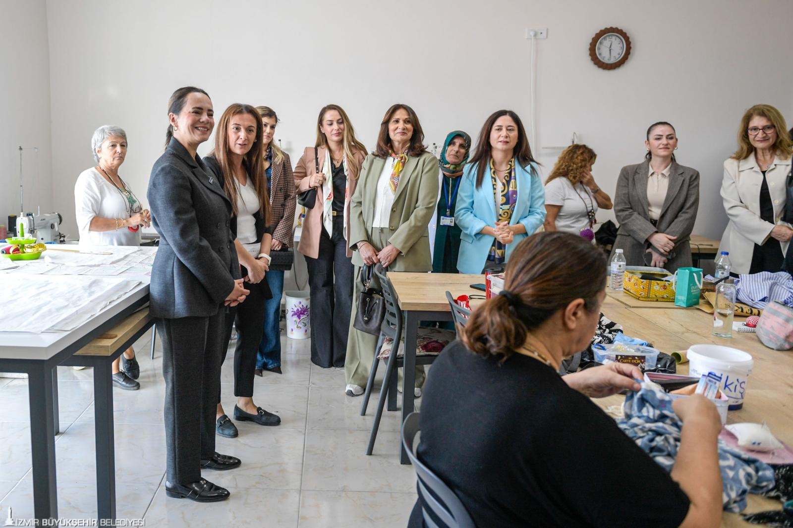 İzmir Büyükşehir Belediye Başkanı Cemil Tugay’ın eşi Öznur Tugay’ın koordinasyonundaki