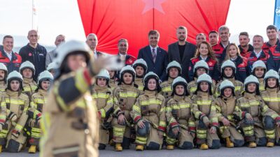 İzmir Büyükşehir Belediyesi, 152 yeni itfaiye memurunun mezuniyet ve yemin
