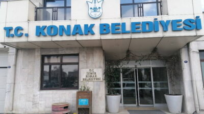 Konak Belediyesi, üç çalışanının gözaltına alınıp ifadelerinin ardından adli kontrol