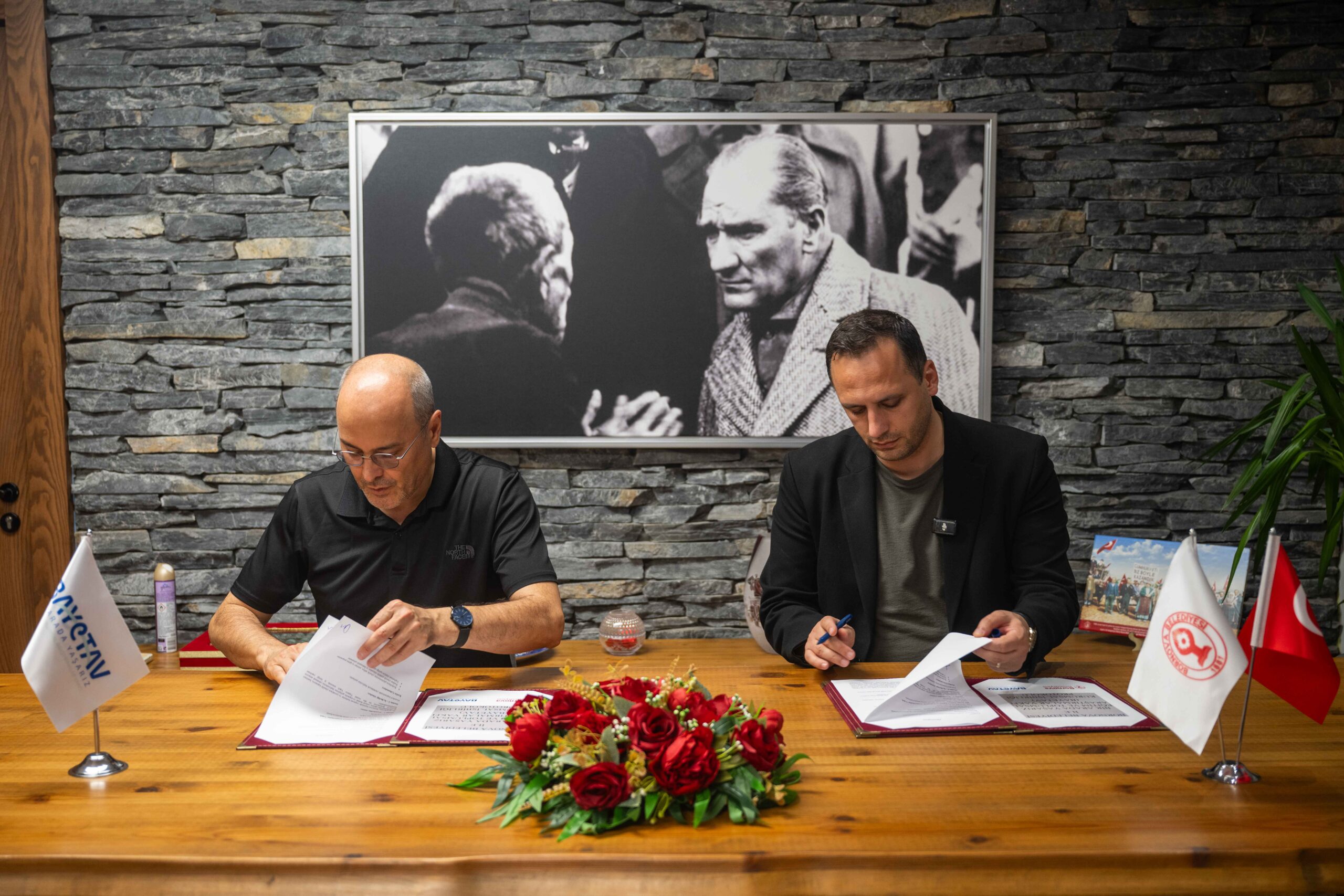 Bornova Belediyesi ile BAYETAV, kadınlar ve çocuklara yönelik hak temelli