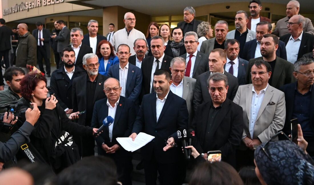 Kuşadası Belediye Başkanı ve CHP Grup Başkan Vekili Ömer Günel,