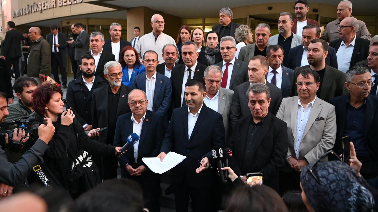 Kuşadası Belediye Başkanı ve CHP Grup Başkan Vekili Ömer Günel,