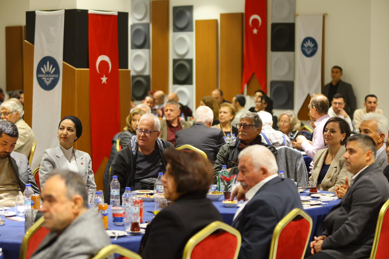 Karabağlar Belediyesi, 24 Kasım Öğretmenler Günü’nde ilçedeki eğitimcileri Kibar Sosyal