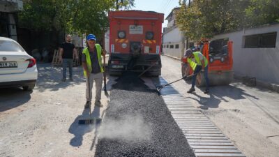 Gaziemir Belediyesi, son iki ayda 137 noktada yol yenileme ve