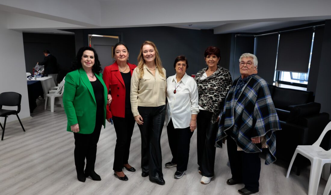 Konak Belediyesi’nin katılımcı yönetim modeli Komşu Buluşmaları’nın dördüncüsü Türkan Saylan