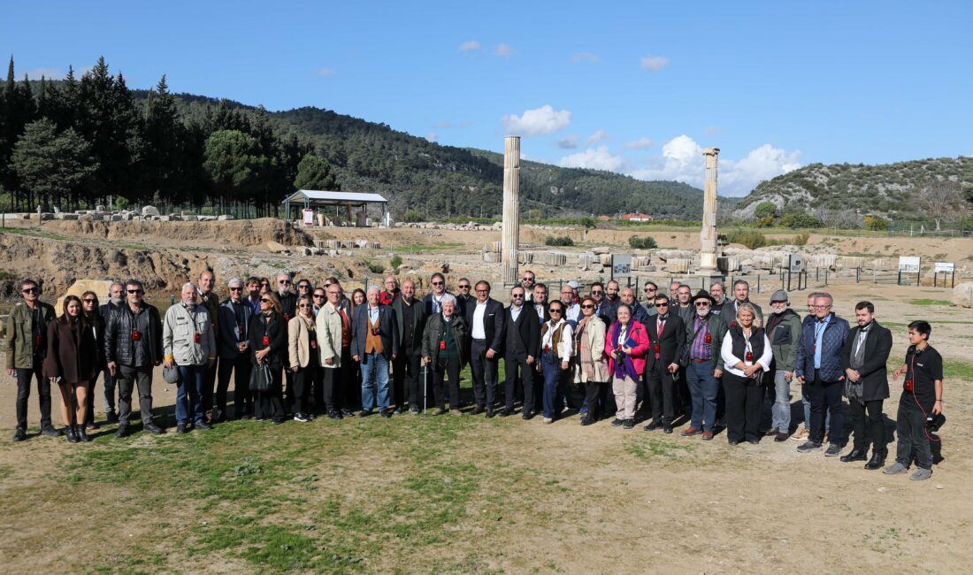 Saya Holding, Klaros Antik Kenti’nin ana sponsorluğunu üstlenerek İzmir’in kültürel