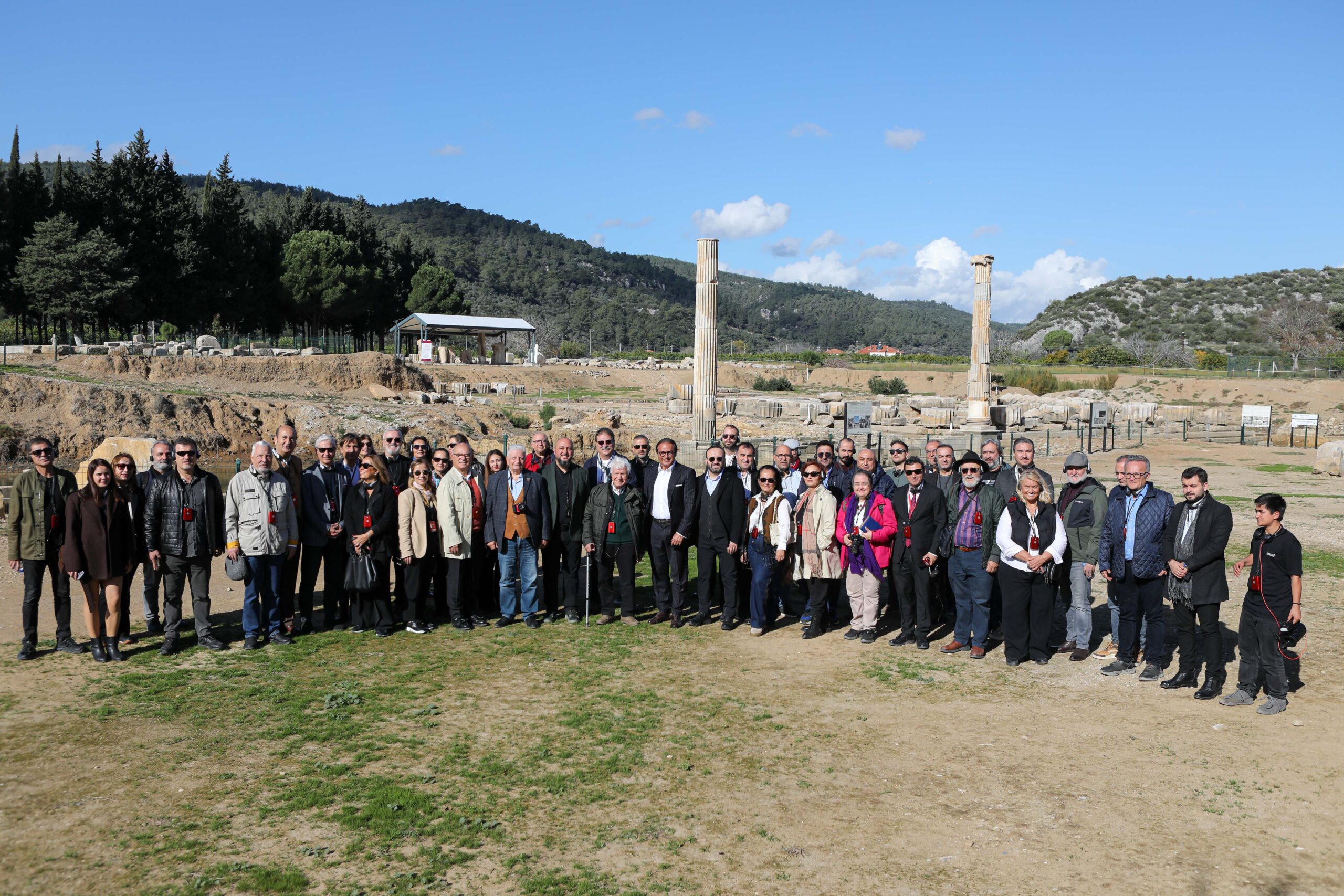 Saya Holding, Klaros Antik Kenti’nin ana sponsorluğunu üstlenerek İzmir’in kültürel