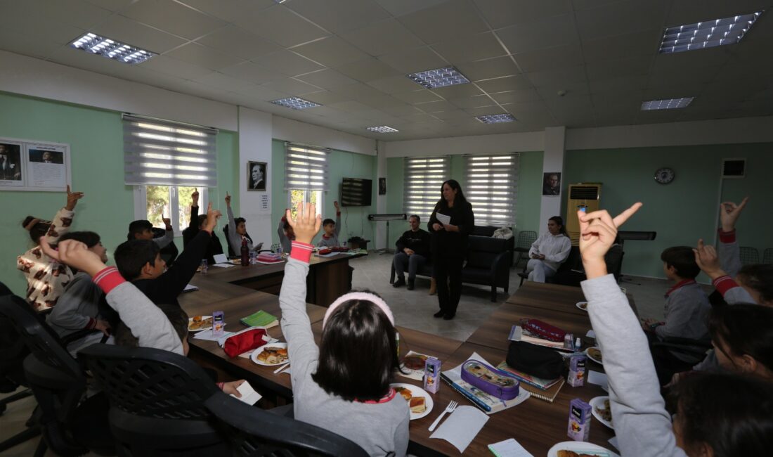 Nafiz Ulu Gençlik ve Yaşam Merkezi’nde düzenlenen etkinlikte 80. Yıl