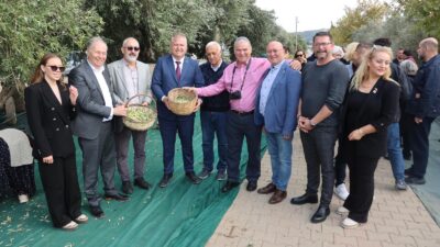 Urla’da bu yıl ikincisi düzenlenen Uluslararası Zeytin ve Sanat Festivali,