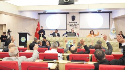 Manisa Büyükşehir Belediyesi’nin 2026 bütçesi 19,5 milyar TL olarak belirlendi.