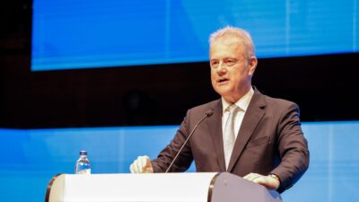 İzmir Meets Teknoloji ve İnovasyon Zirvesi’nde İZTO Başkanı Mahmut Özgener,