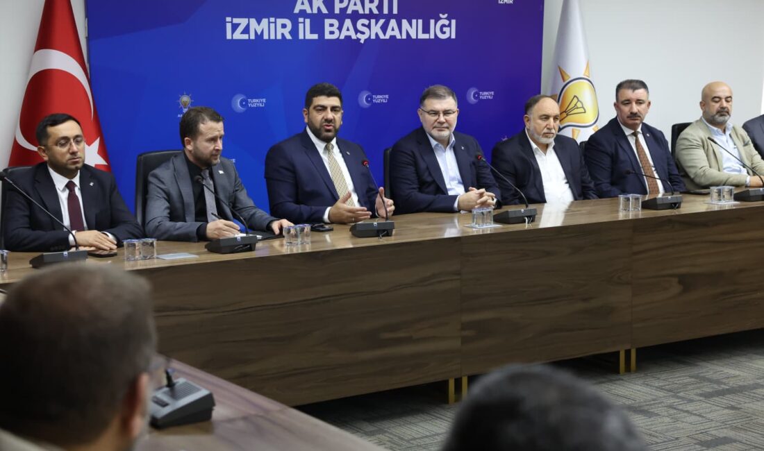 AK Parti Mardin İl Başkanı Mehmet Uncu ve beraberindeki heyet,