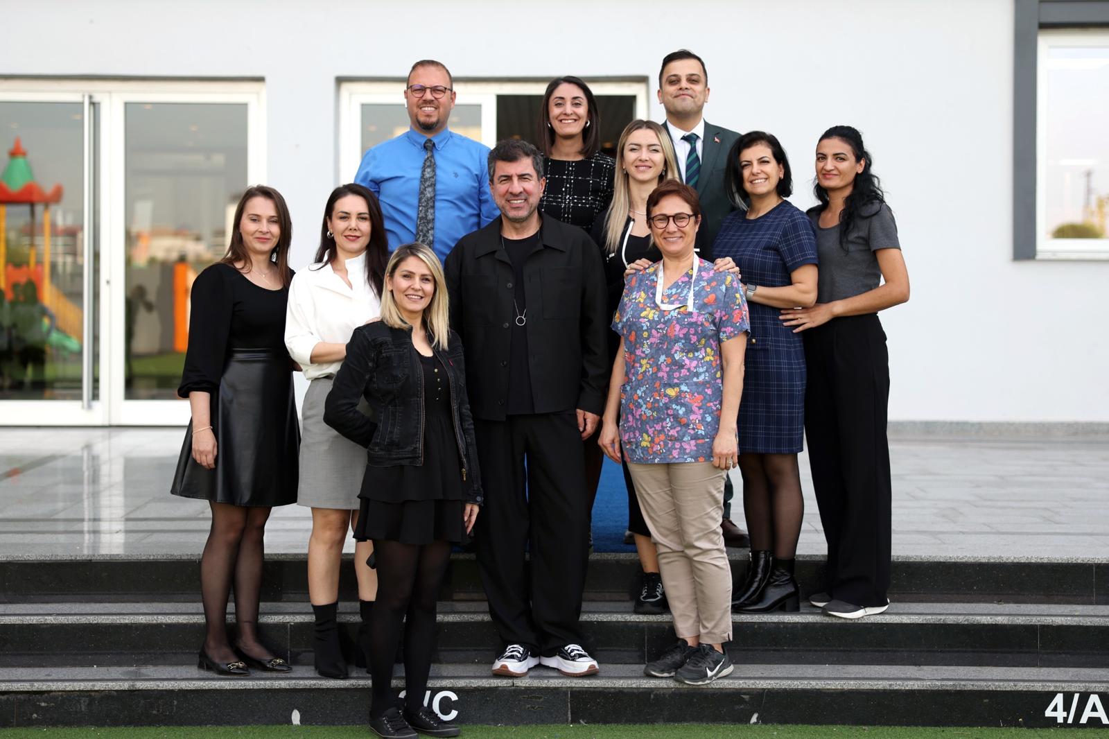 Torbalı’da Eğitimci Burak Akkol’un düzenlediği Kariyer Sohbetleri programında oyuncu Hakan