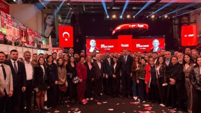 Buca Belediye Başkanı Görkem Duman ve CHP Buca İlçe Başkanı