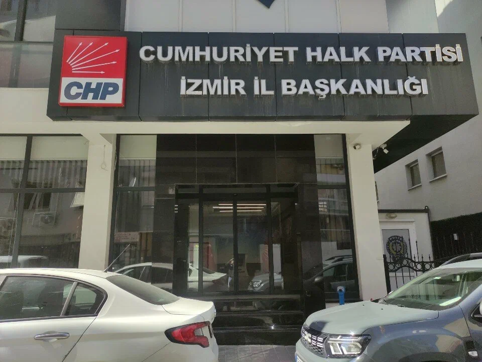 CHP İzmir İl Başkanı Çağatay Güç, kurultay öncesi delegelerle ilk