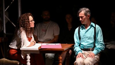 Bornova Belediyesi Şehir Tiyatrosu, Tristan Bernays’ın “Unutmak” adlı oyununun prömiyerini