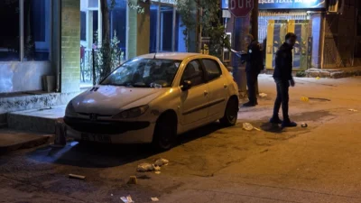 İzmir’in Bayraklı ilçesinde meydana gelen silahlı saldırıda bir kişi yaşamını